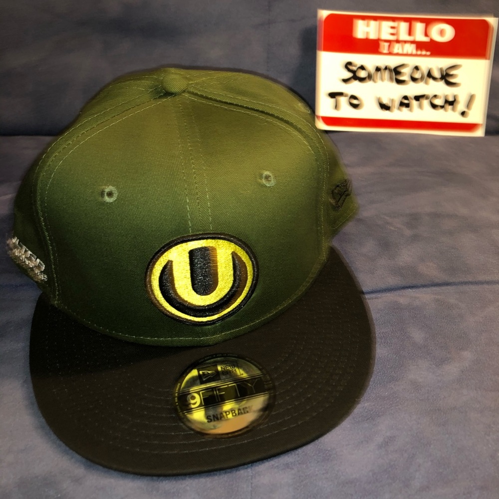 NWOT: UMF Ultra olive green snapback